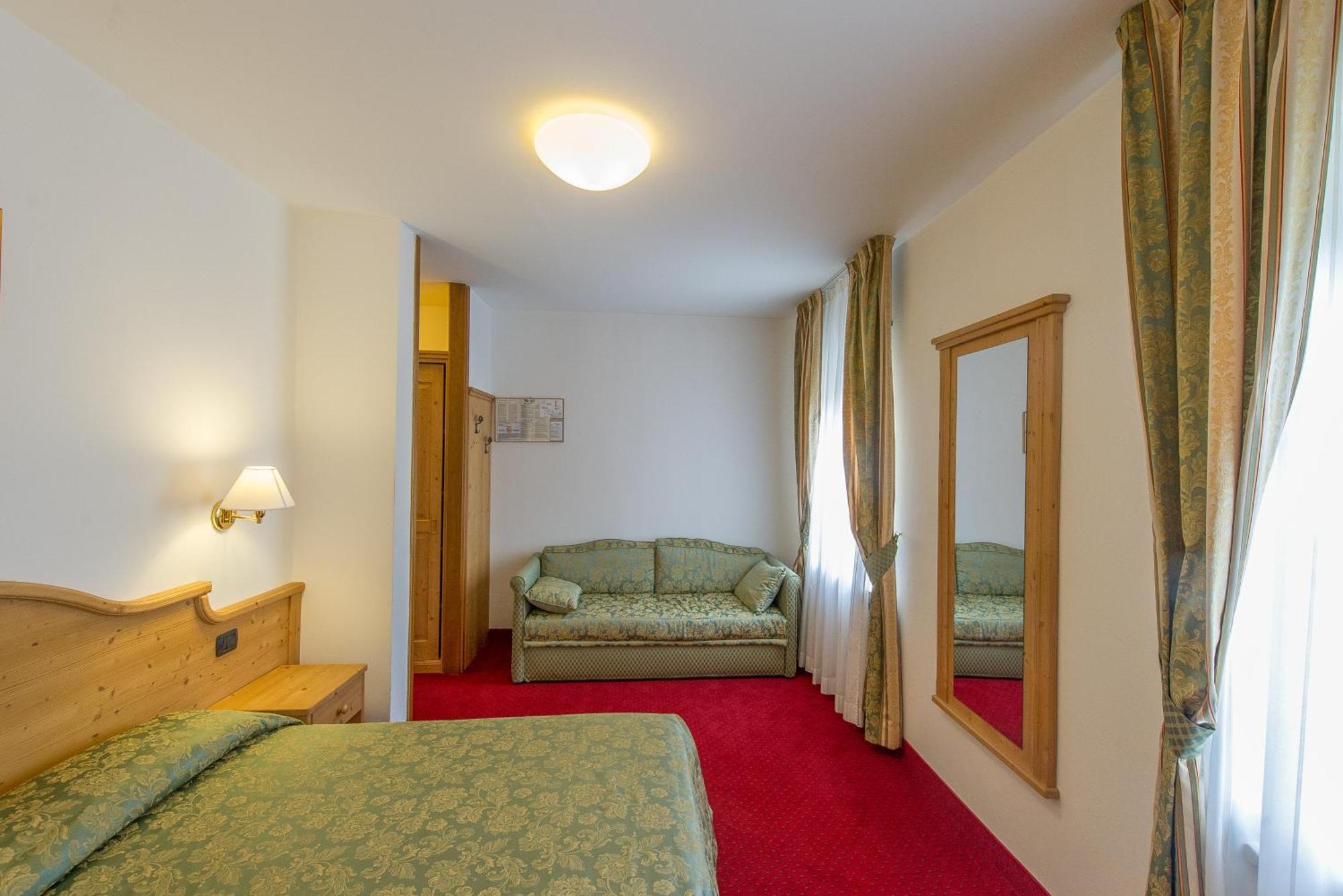Hotel Lucia Levico Terme Zewnętrze zdjęcie